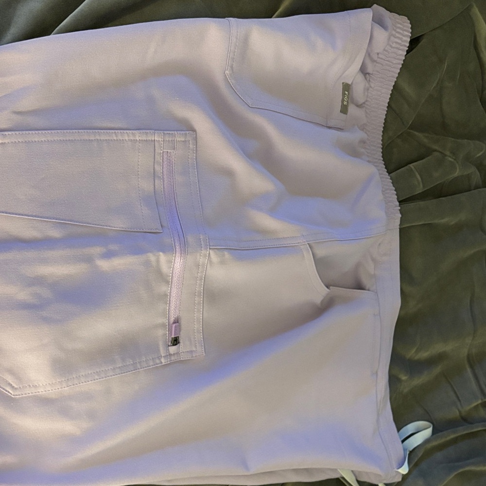 Figs Lavender scrub pant